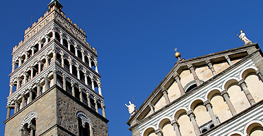 La piazza del Duomo a Pistoia piazza-duomo