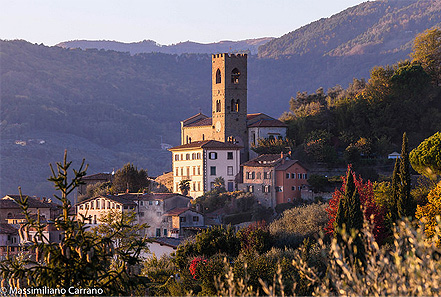 uzzano castello