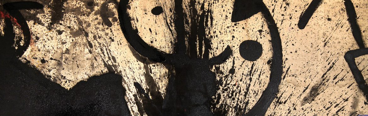 donna-avvolta-in-un-volo-di-uccelli-di-joan-mirò