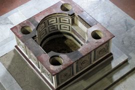 fonte-battesimale-del-battistero
