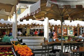 Piazza della Sala-Pistoia-Mercato alimentare