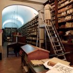 Una sala della Biblioteca Forteguerriana