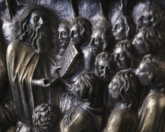 altare argenteo particolare