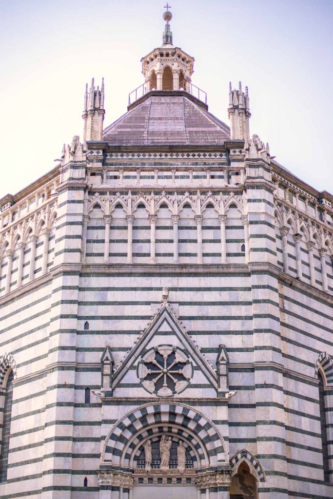 il battistero di san giovanni in corte pistoia