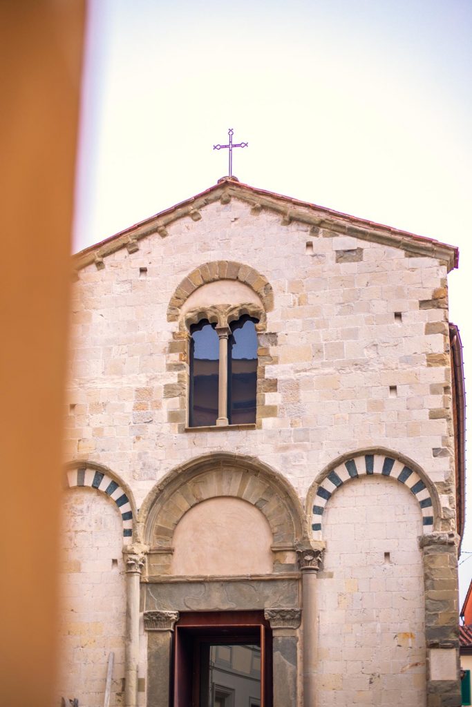 san salvatore chiese romaniche a pistoia