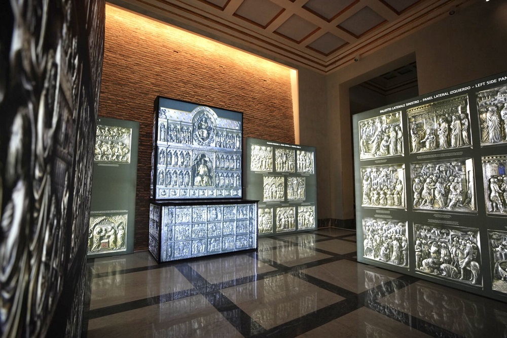 A Roma il finissage della mostra immersiva sull’Altare Argenteo di San Iacopo